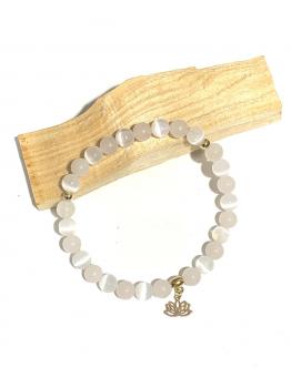 Bracelet quartz rose  & sélénite est un bijou qui invite à la paix intérieure, à l’amour et à la clarté.Il apporte une douce énergie de bien-être et de pureté à chaque instant.