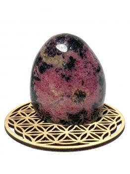 Découvrez notre rhodonite en bloc : une pierre apaisante et protectrice, parfaite pour cultiver la confiance en soi, favoriser l'amour et harmoniser les énergies de votre espace.
